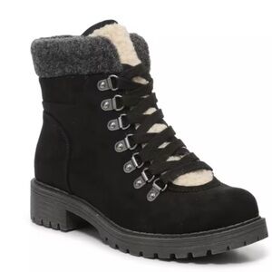 Crown Vintage Combat Winter Boots Black 6.5 Utility Boho Edgy Minimalist Sole